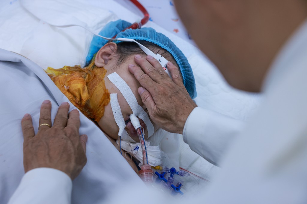 Những “màu đỏ không Tết” do Sốt xuất huyết Dengue