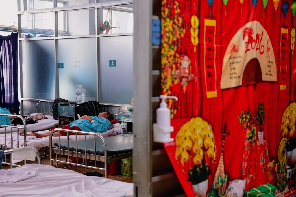 Những “màu đỏ không Tết” do Sốt xuất huyết Dengue