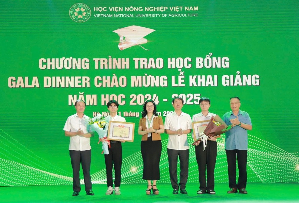 Hơn 1.600 suất học bổng hấp dẫn cho tân sinh viên VNUA