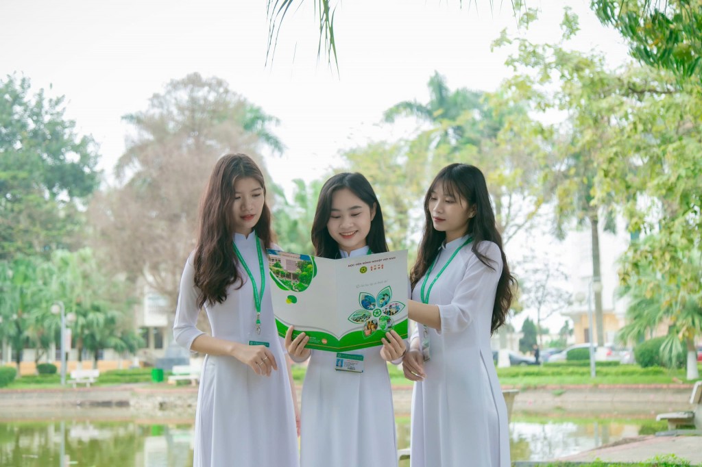Mỗi suất học bổng là một cam kết đồng hành của Học viện Nông nghiệp Việt Nam cùng sinh viên trên hành trình học tập, nghiên cứu và khởi nghiệp