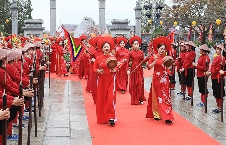 Ứng xử văn minh, xứng danh người Hà Nội khi tham gia lễ hội