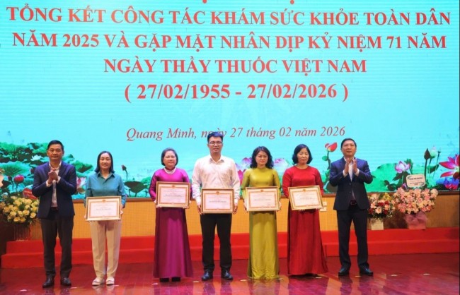 Xã Quang Minh gặp mặt kỷ niệm 71 năm ngày thầy thuốc Việt Nam