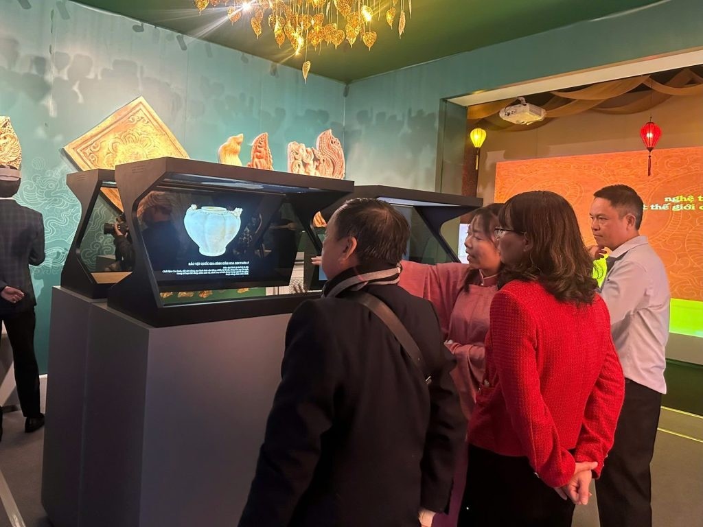 Công nghệ kéo gần quá khứ với hiện tại (Ảnh minh họa) Công nghệ kéo gần quá khứ với hiện tại (Ảnh minh họa)