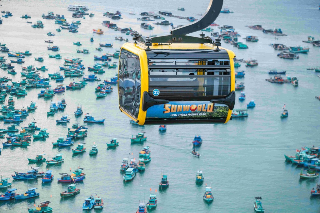 Việt Nam nổi tiếng trong mắt bạn bè quốc tế với những trải nghiệm cáp treo “siêu thực”