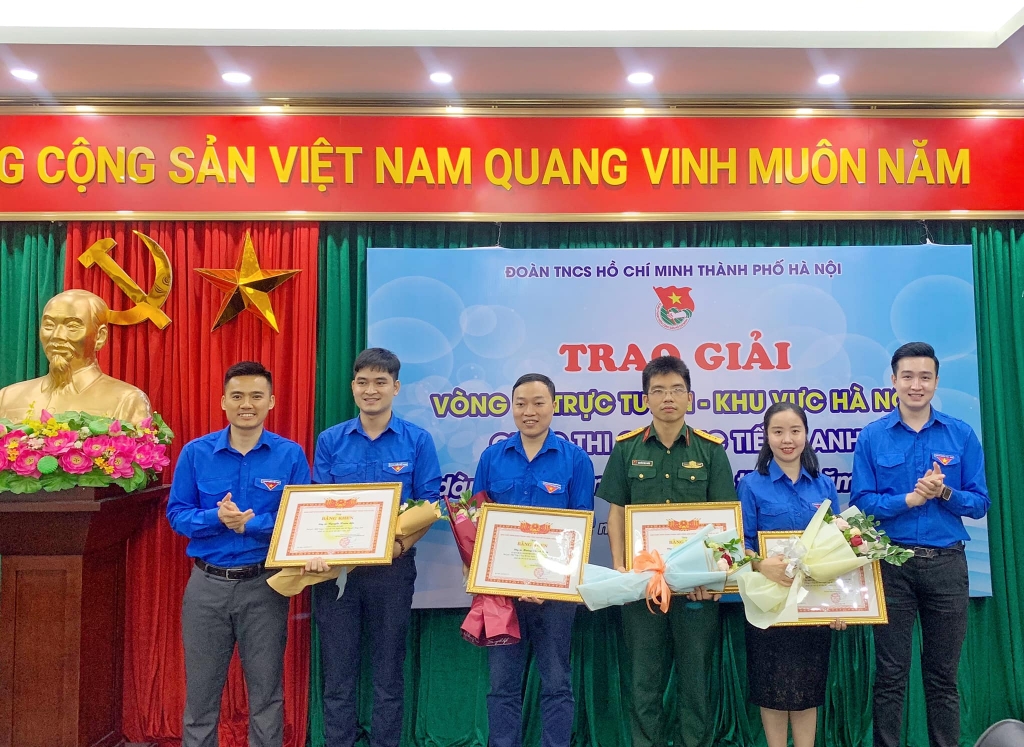 4 thí sinh của Thủ đô tham gia vòng Bán kết nhận Bằng khen của Ban Thường vụ Thành đoàn