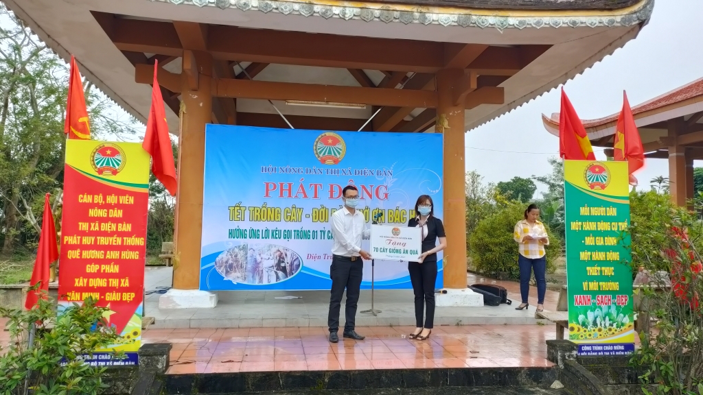 Quảng Nam: Hội Nông dân Điện Bàn phát động trồng 4.000 cây ăn quả