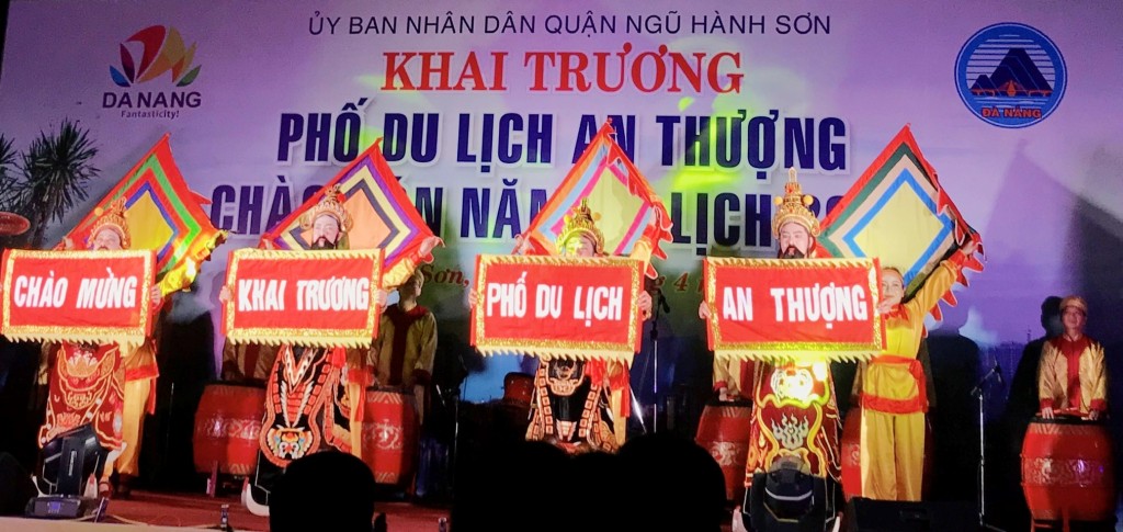 Trống hội chính thức khai trương Phố du lịch An Thượng