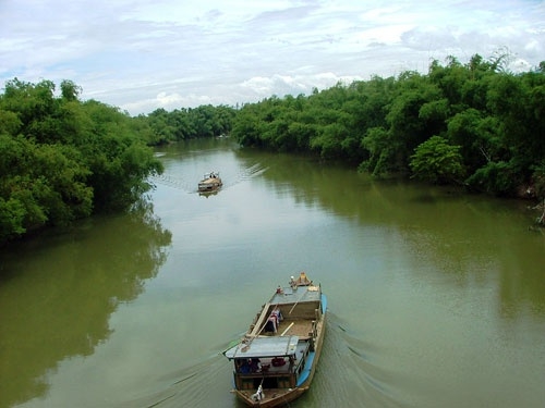 Sông Vĩnh Điện ở Điện Bàn (Ảnh: Trương Điệ Thắng)