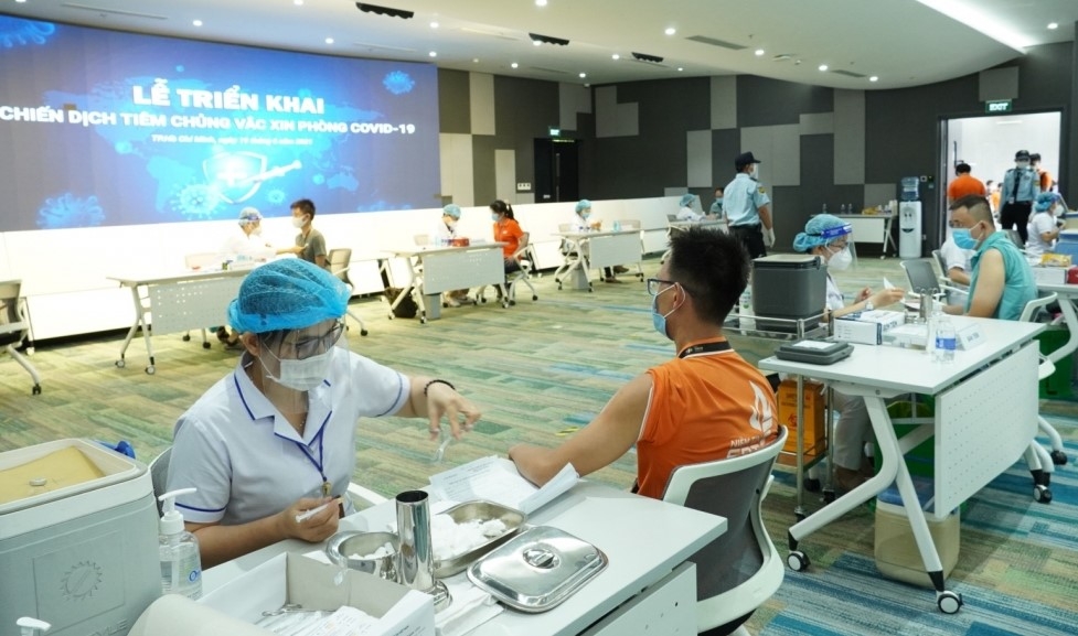 TP Hồ Chí Minh tiến hành tiêm vaccine cho người lao động trên địa bàn