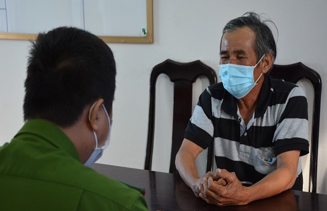 Đối tượng Huỳnh Đức Đường tại Cơ quan điều tra (Ảnh CA Quảng nam)