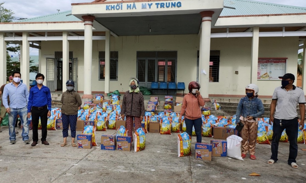 Nhiều hộ dân trên địa bàn phường Điện Dương bị ảnh hưởng trực tiếp bởi dịch bệnh 4656 tq5