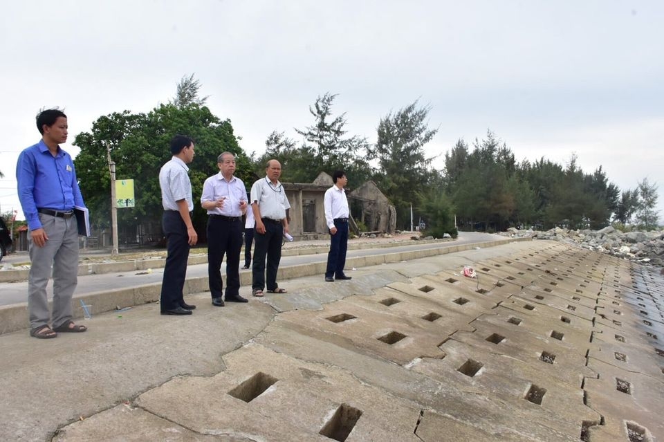 Lãnh đạo Thừa Thiên Huế kiểm tra công tác phòng chống bão số 5