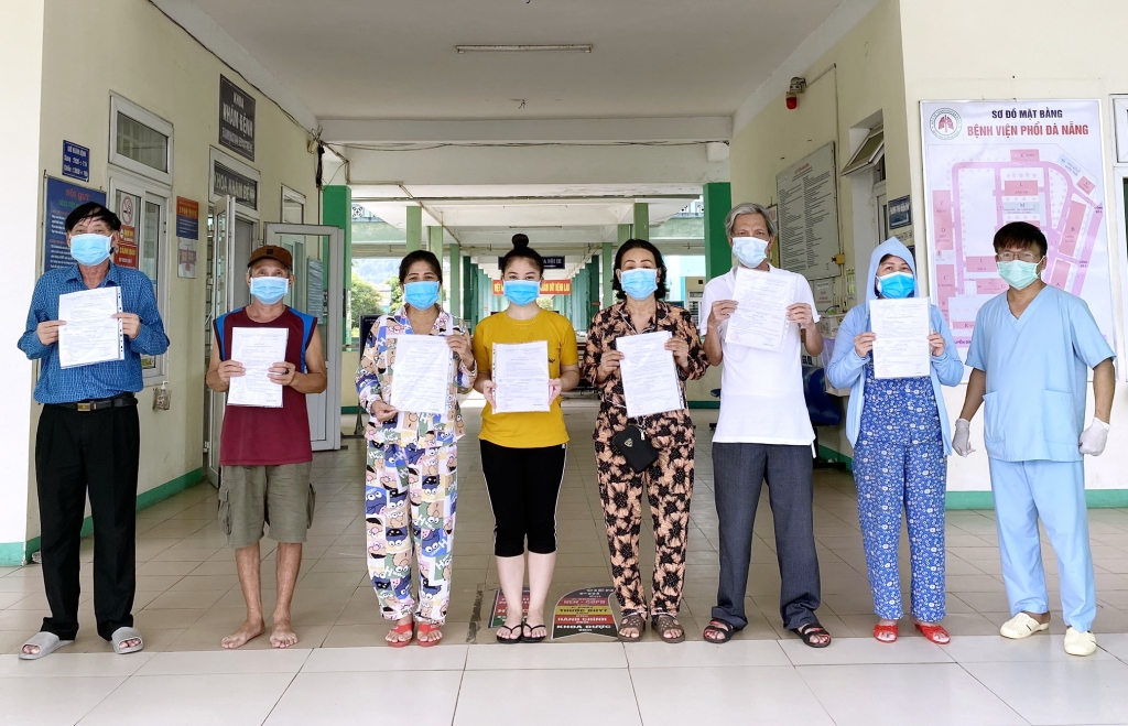 Bệnh nhân mắc Covid-19 được xuất viện tại TP Đà Nẵng