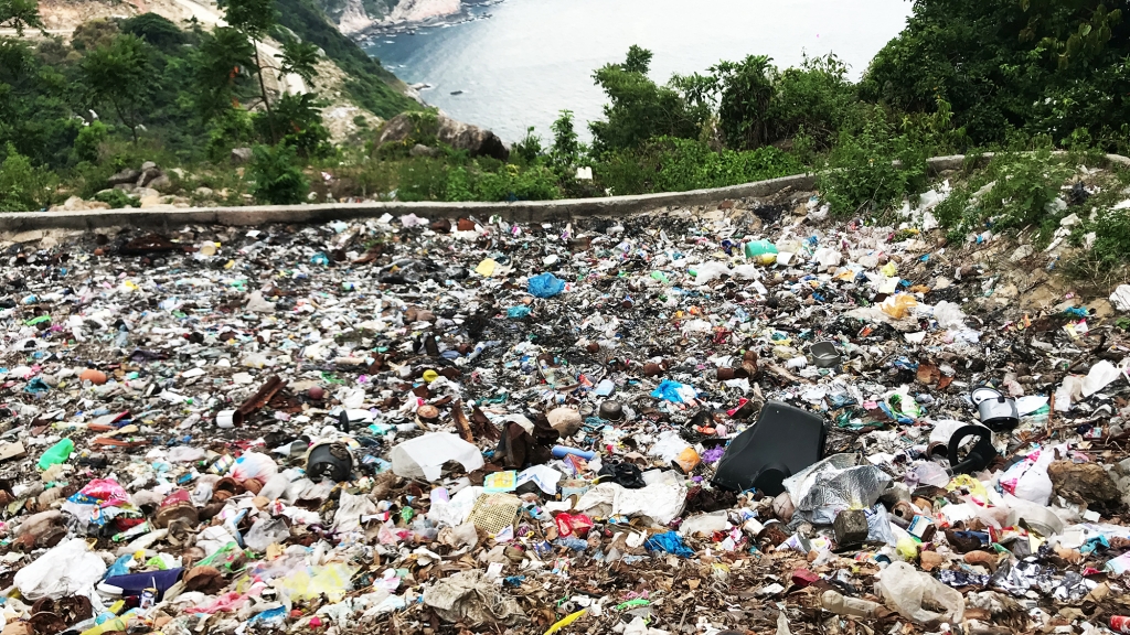 Sự quá tải rác trên đảo thực sự là mối đe dọa đến môi trường biển
