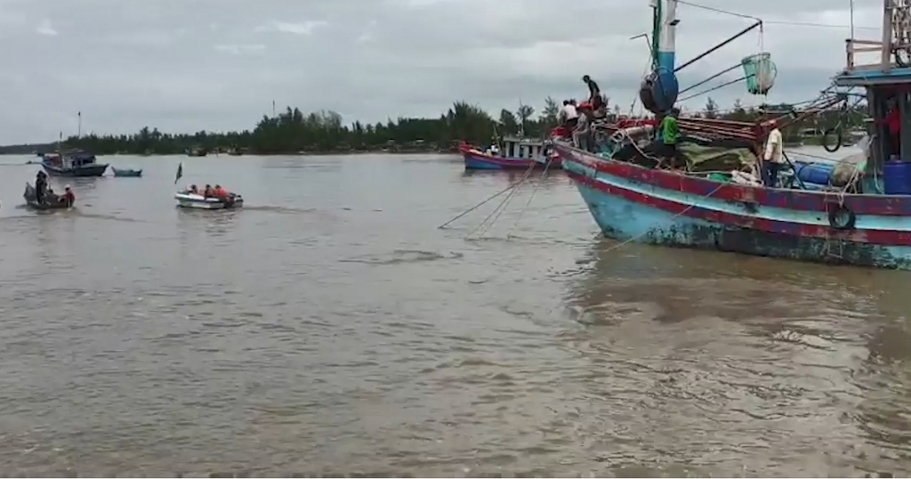 Số tàu cá đang hoạt động trên biển là 71 tàu/2.528 lao động. 