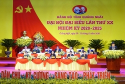 Quyên góp ủng hộ đồng bào miền Trung tại phiên trù bị Đại hội Đảng bộ tỉnh Quảng Ngãi lần thứ XX