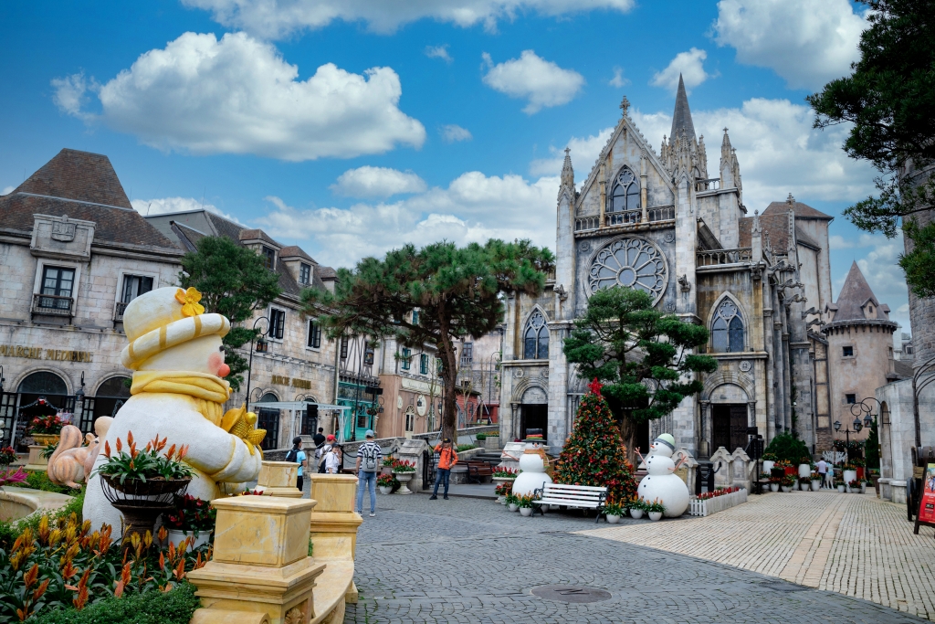 Sun World Ba Na Hills và mùa Giáng sinh phủ đầy tuyết trắng