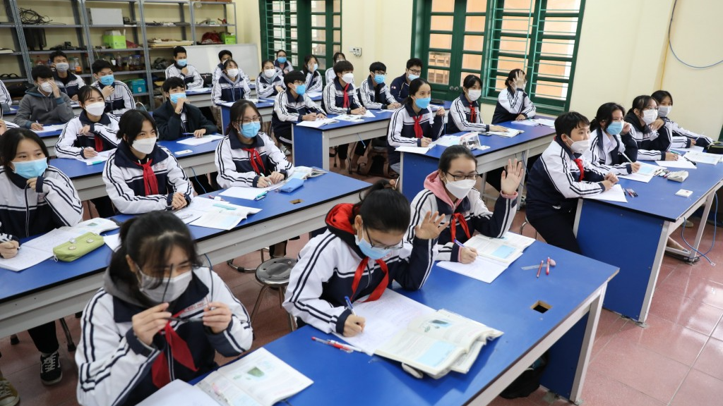 Học sinh vùng dịch cấp độ 3 chuyển sang học trực tuyến từ ngày 17/1