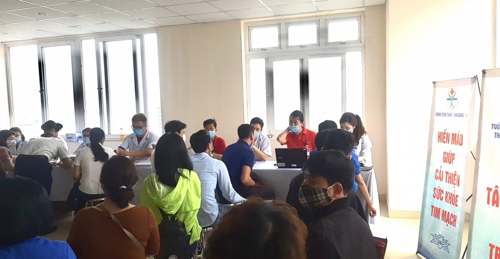 Công tác hiến máu đồng thời thực hiện an toàn phòng chống dịch bệnh