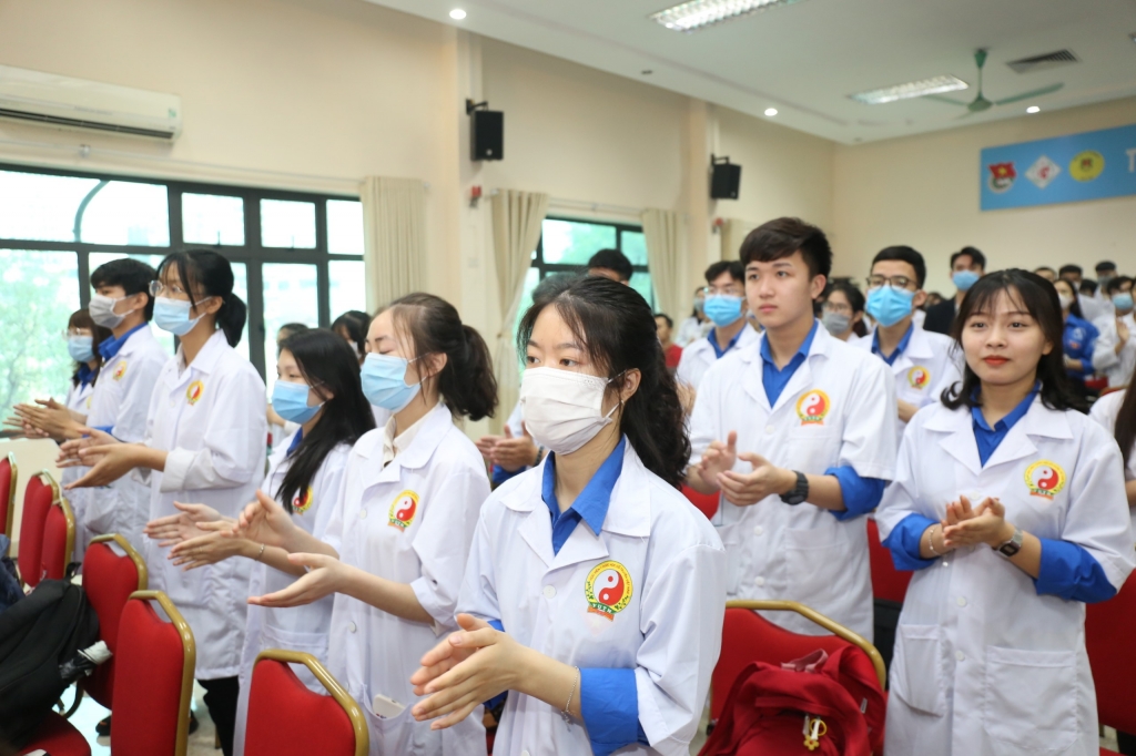 Cơ hội để tuổi trẻ ngành Y thể hiện tài năng