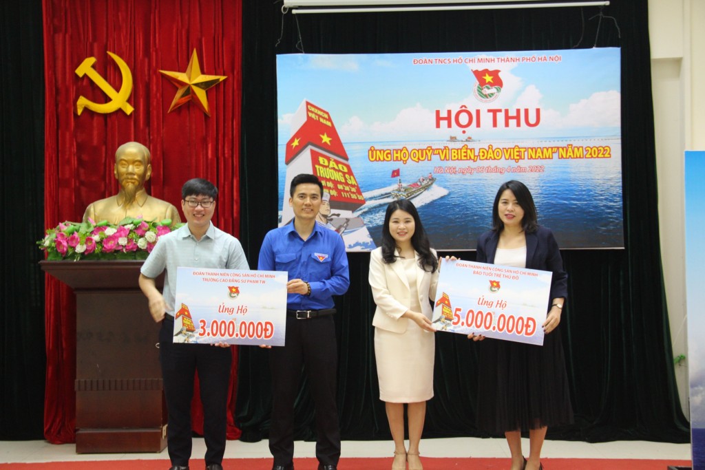 260 triệu đồng của tuổi trẻ Thủ đô gửi Quỹ “Vì biển, đảo Việt Nam”