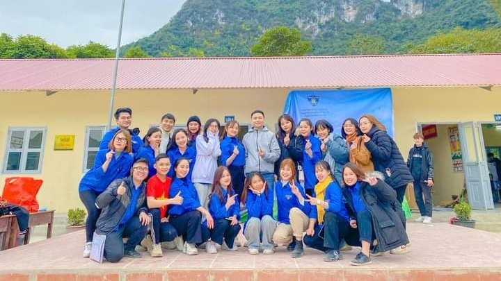 Chuyện kể của chàng trai “mê” tình nguyện