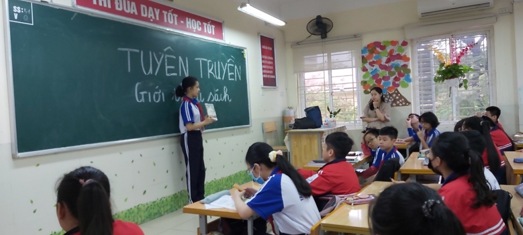 Nhiều hoạt động ý nghĩa của Liên đội THCS Dịch Vọng chào mừng kỷ niệm 80 năm  Thành lập Đội
