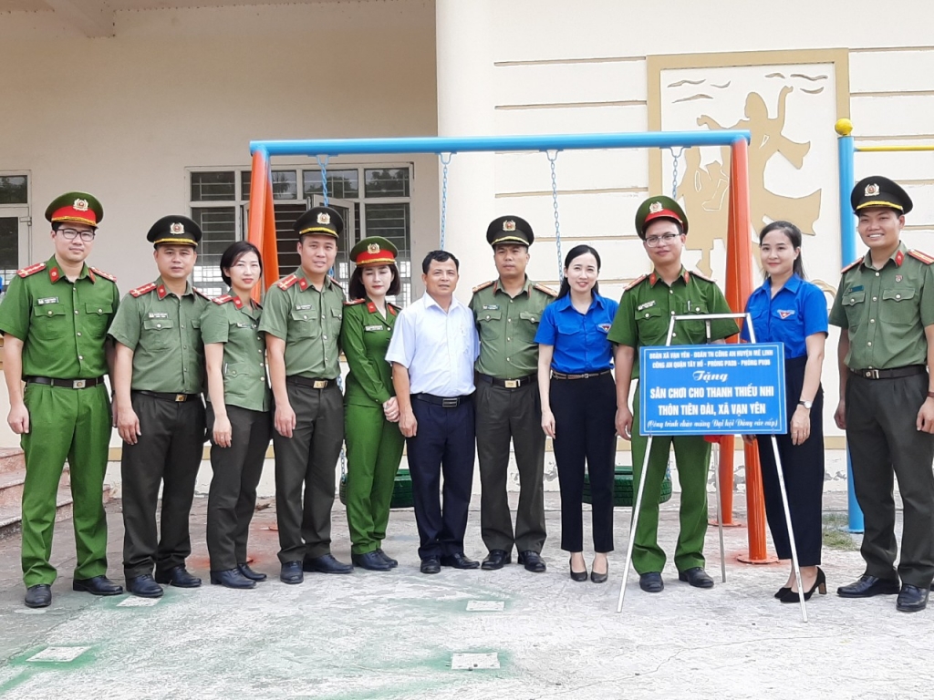 Công trình sân chơi thiếu nhi xã Vạn Yên, huyện Mê Linh (Ảnh tư liệu)