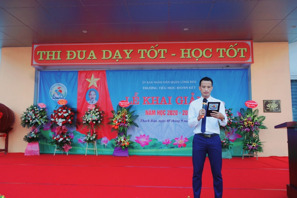 Thầy Đặng Vũ Hiệp, giáo viên Tổng phụ trách trường Tiểu học Đoàn Kết, Long Biên, Hà Nội