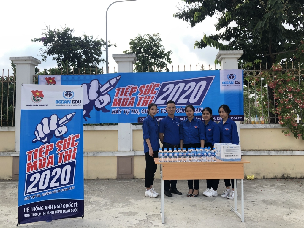 Huyện đoàn Thanh Trì thành lập các đội hình tiếp sức mùa thi