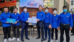 Lãnh đạo Thành đoàn Hà Nội thăm đội hình tình nguyện tiếp sức mùa thi