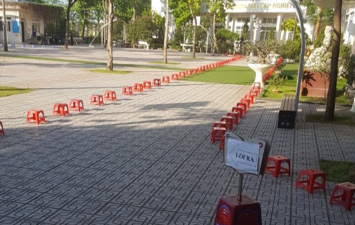 Trường học xây dựng các kịch bản phòng chống dịch cho đợt tuyển sinh trực tiếp