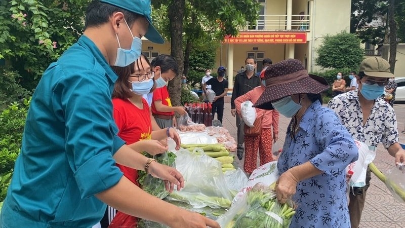 Toàn Bộ nhu yếu phần sẽ được phân phát về từng phường trước khi trao đến tay người dân