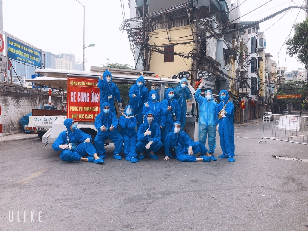 Tổ cung ứng vừa hoàn thành nhiệm vụ, vừa lan toả tinh thần phòng chống dịch