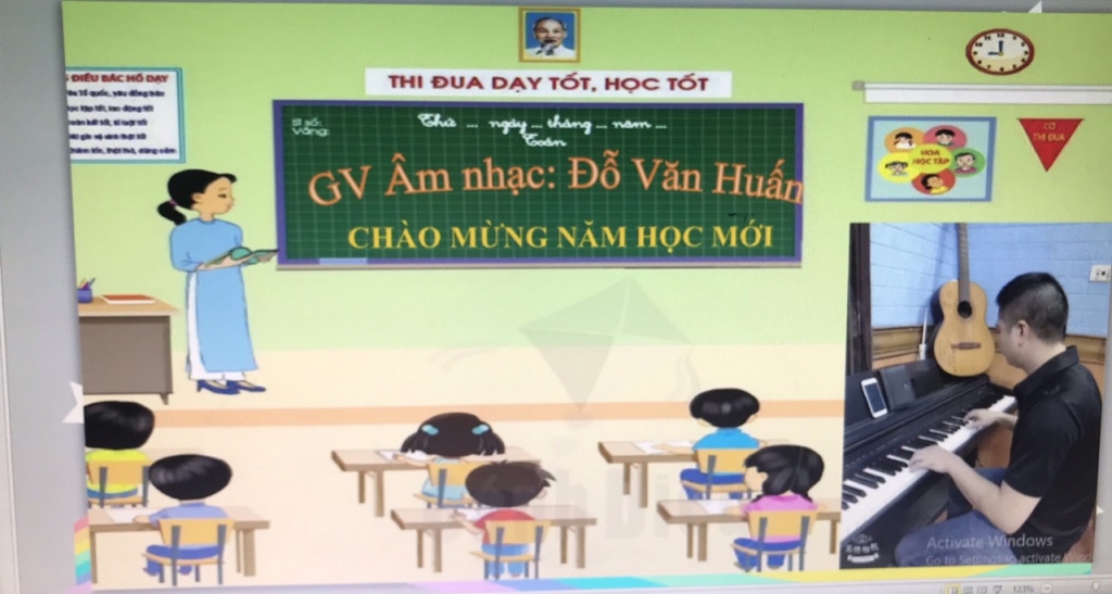 Học sinh trường tiểu học Đức Giang làm quen với thầy cô bộ môn