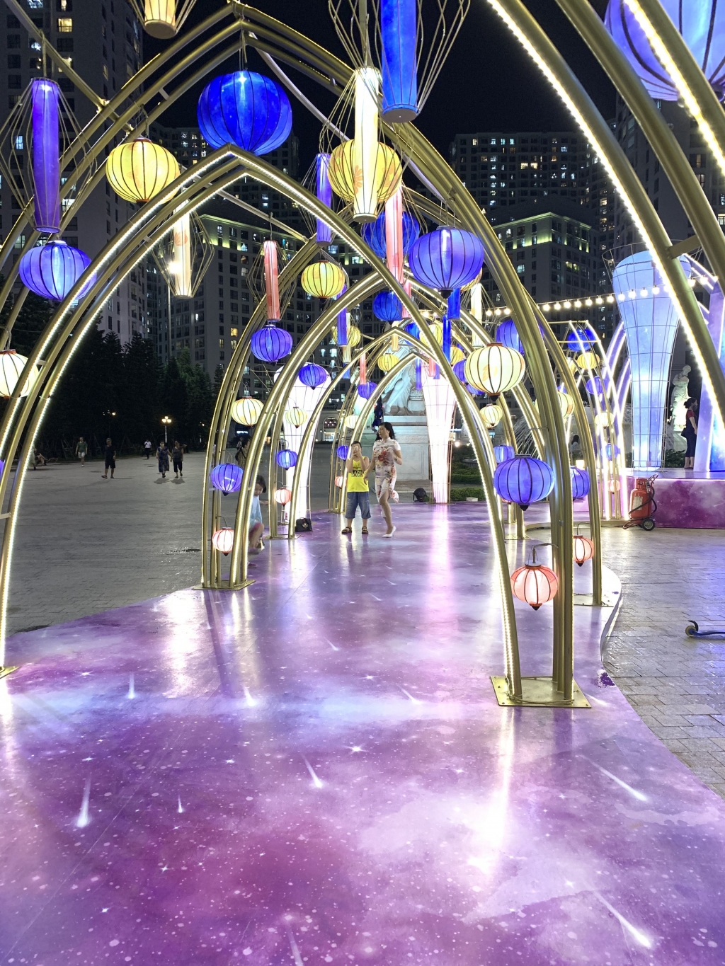 Một góc của Royal City mùa Trung thu 