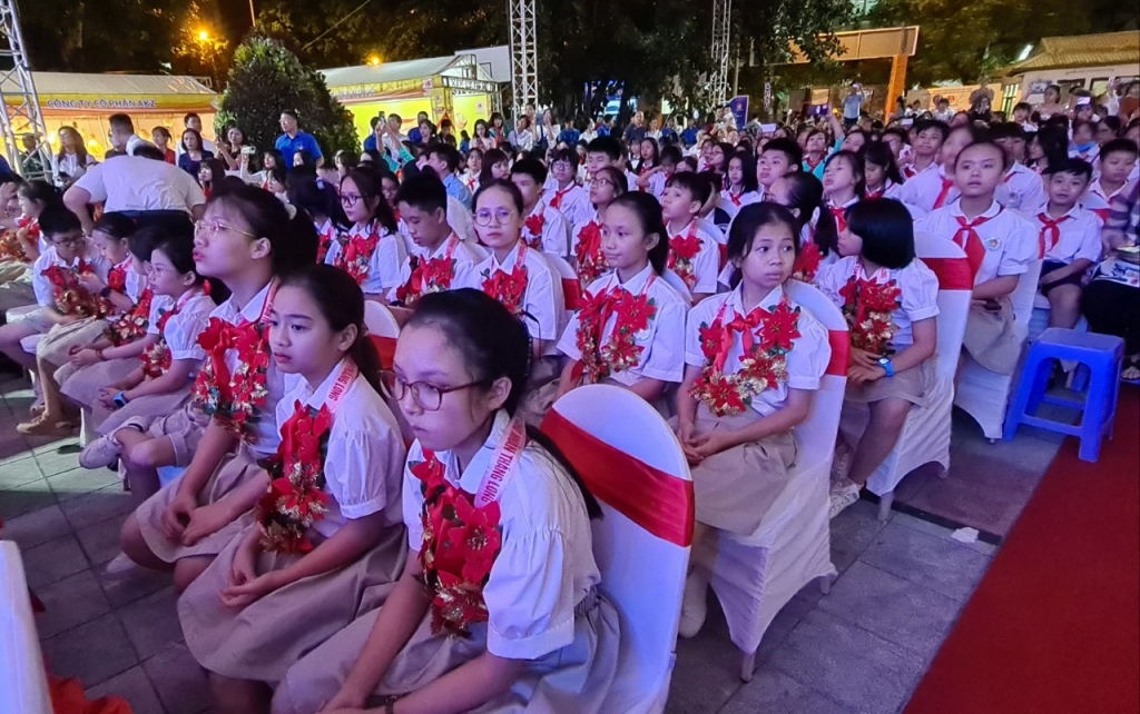 Tuyên dương những thiếu nhi tiêu biểu của Thủ đô