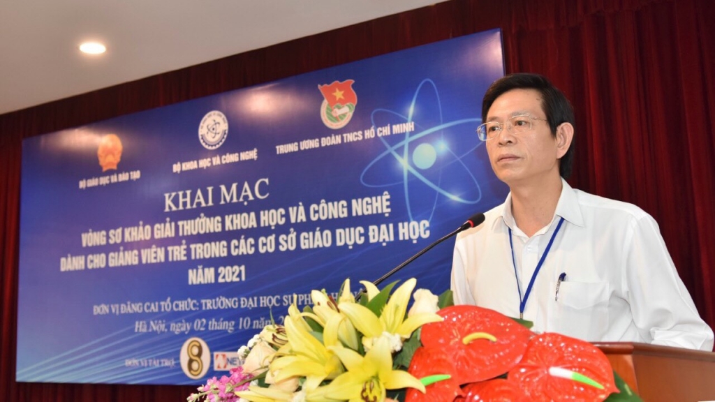 GS.TS. Tạ Ngọc Đôn (Vụ trưởng Vụ KHCN&MT) phát biểu trong lễ khai mạc