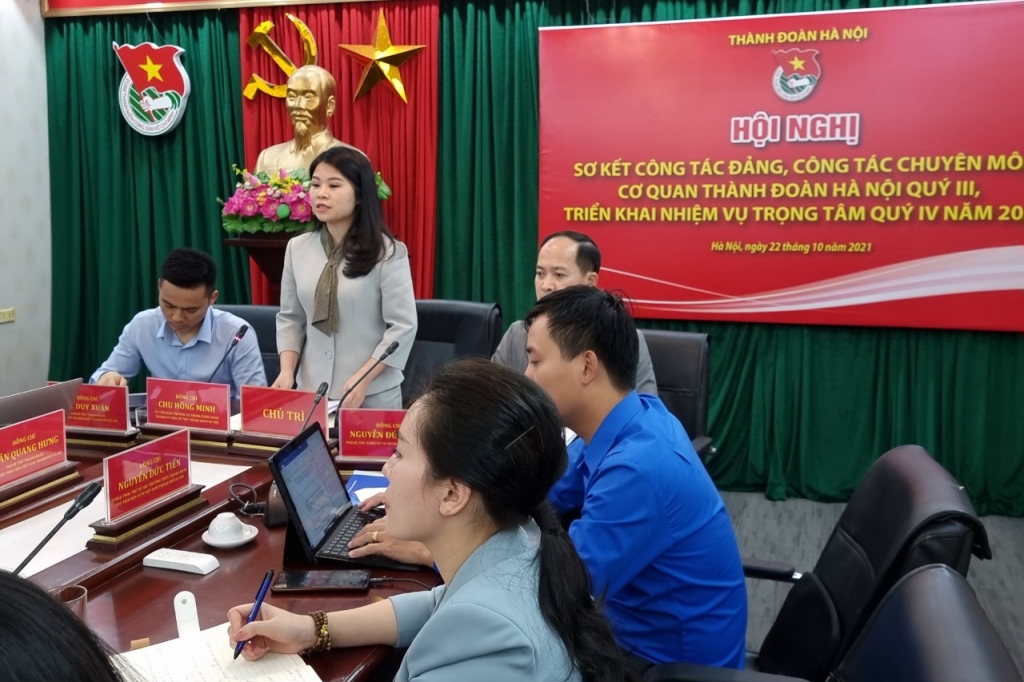 Đồng chí Bí thư Thành đoàn Hà Nội phát biểu kết luận Hội nghị
