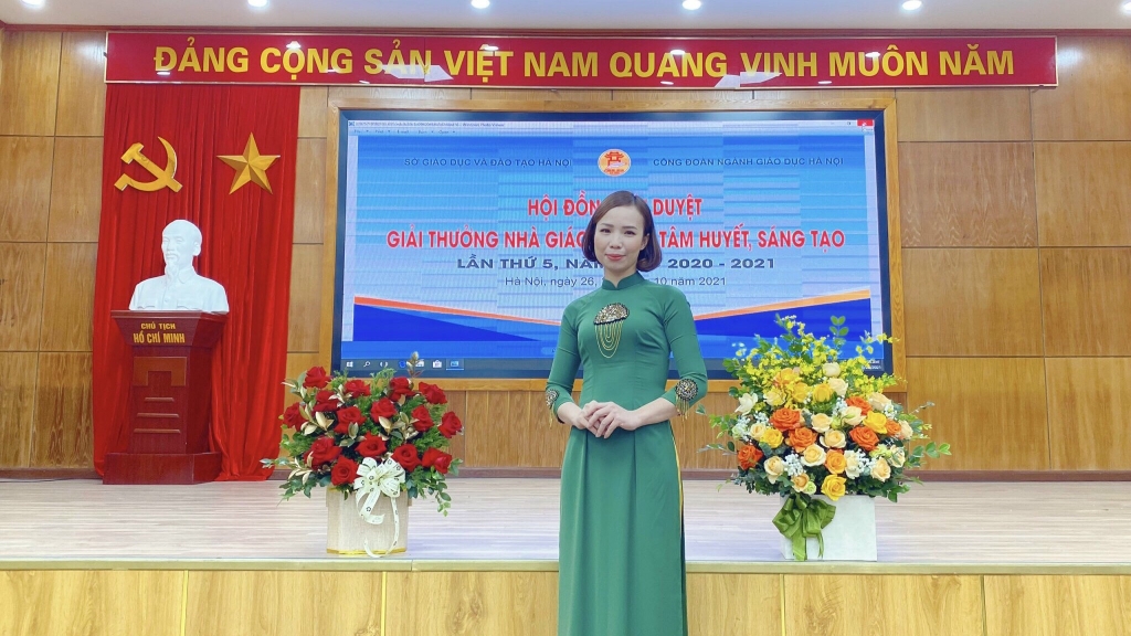 Cô Nguyễn Phương Thảo  Hội đồng xét duyệt Giải thưởng Nhà Giáo Tâm huyết sáng tạo