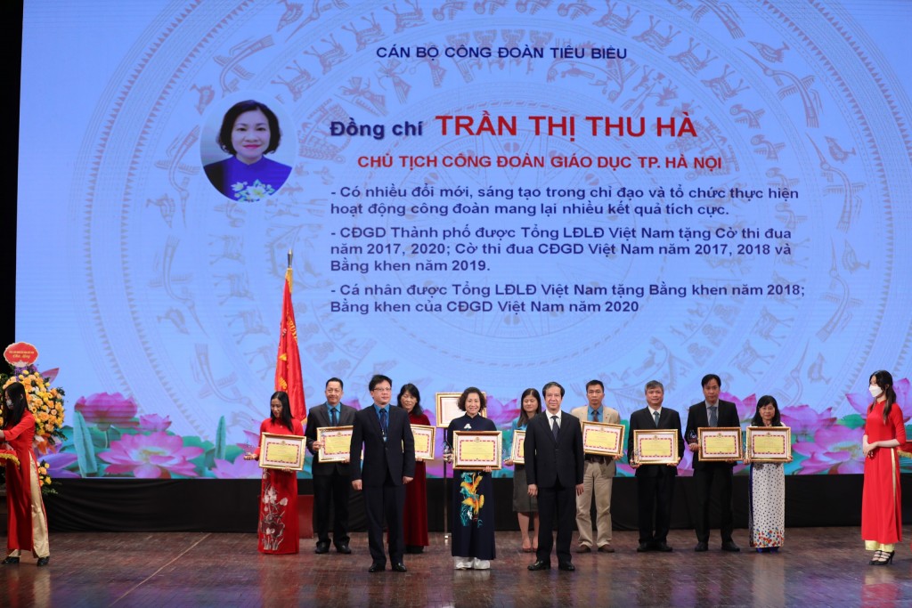 Kỷ niệm 70 thành lập Công đoàn Giáo dục Việt Nam