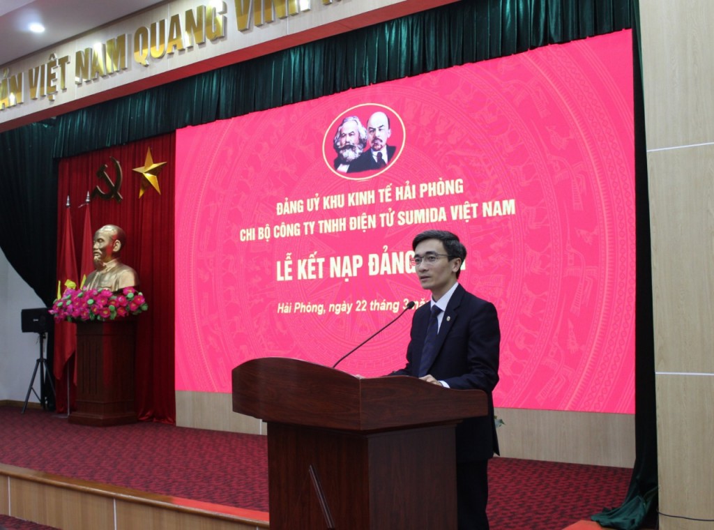 Đồng chí Đào Phú Thùy Dương, Ủy viên Thành ủy, Bí thư Đảng ủy Khu kinh tế Hải Phòng