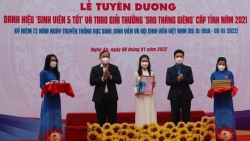 Nghệ An: Tuyên dương, trao thưởng danh hiệu "Sinh viên 5 tốt" và "Sao tháng Giêng" năm 2021