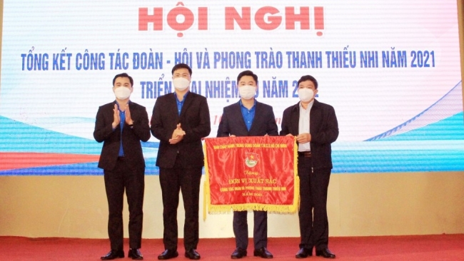 Tỉnh đoàn Nghệ An, Hội Liên hiệp thanh niên tỉnh nhận Cờ Thi đua đơn vị xuất sắc tiêu biểu