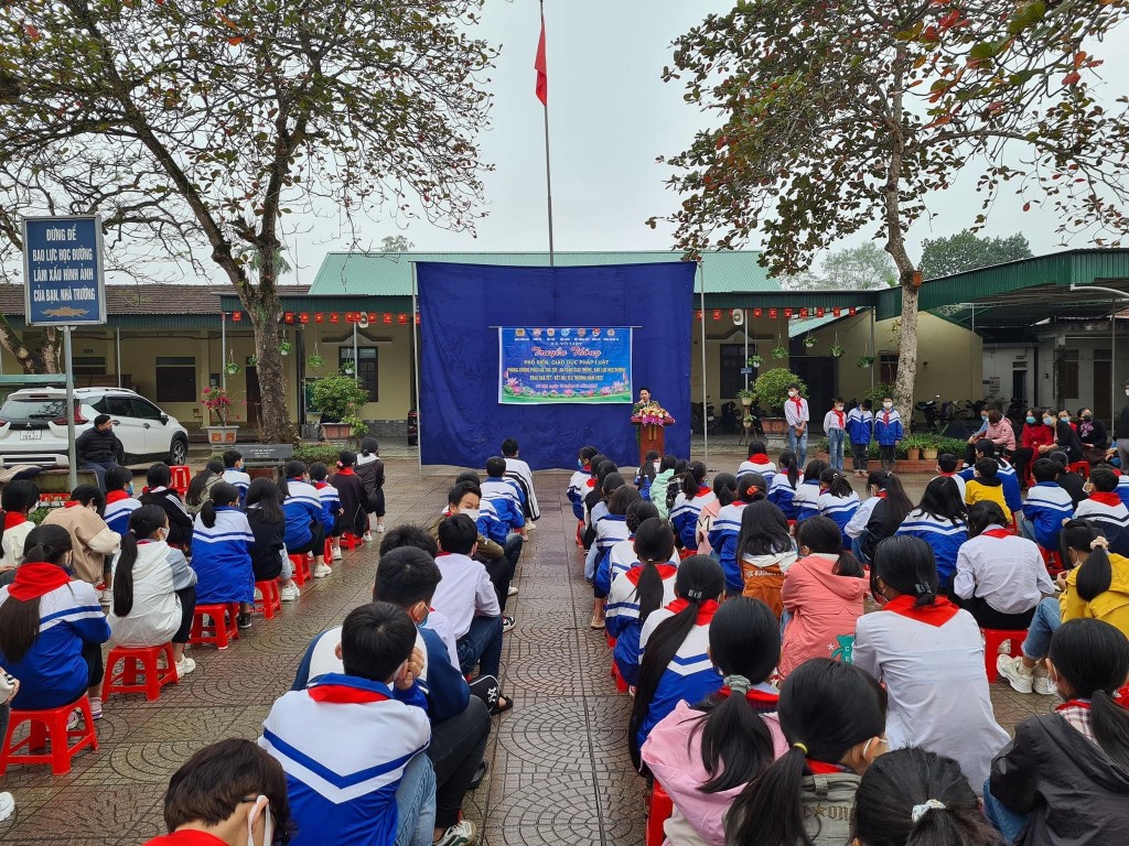 Nghệ An: Tăng cường công tác tuyên truyền, phổ biến giáo dục pháp luật cho đoàn viên, thanh niên Nghệ An: Tăng cường công tác tuyên truyền, phổ biến giáo dục pháp luật cho đoàn viên, thanh niên