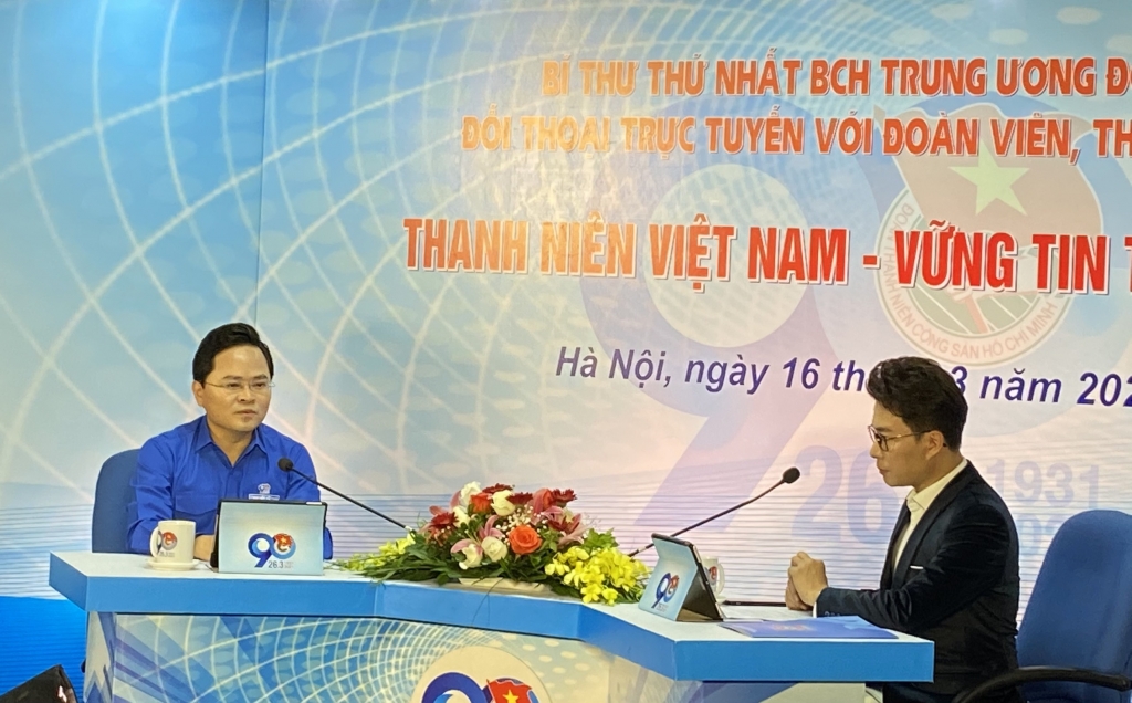 Bí thư Thứ nhất Trung ương Đoàn đối thoại với thanh thiếu nhi