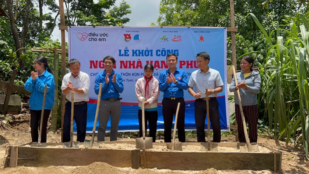 Trường đẹp, nhà đẹp tặng học trò người dân tộc thiểu số