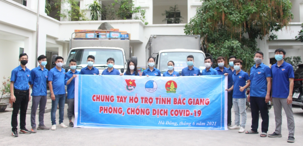 Cùng với chung tay góp Quỹ vắc-xin, người trẻ Hà Nội còn thực hiện nhiều hoạt động hỗ trợ đồng bào chống dịch
