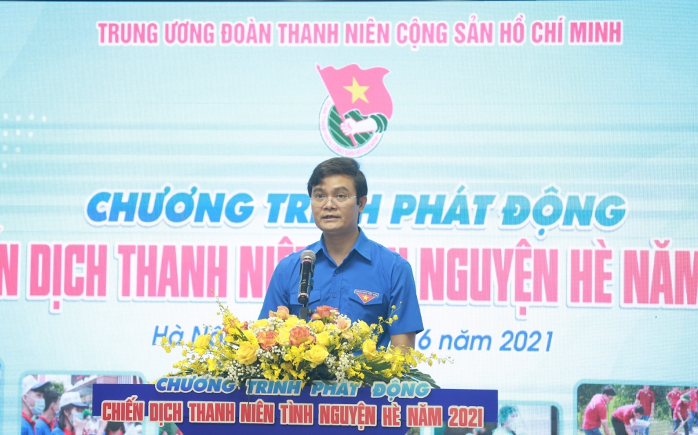 anh Bùi Quang Huy, Ủy viên dự khuyết BCH Trung ương Đảng, Bí thư BCH Trung ương Đoàn, Chủ tịch Hội Sinh viên Việt Nam c