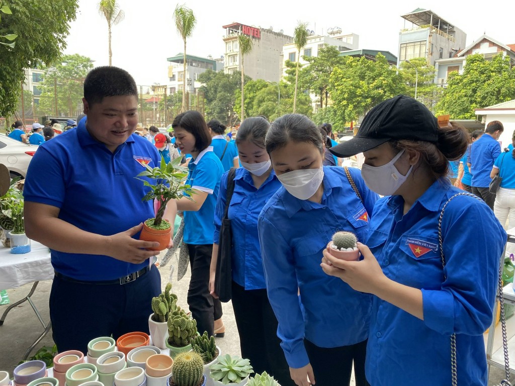 Thanh niên Thủ đô trong hoạt động bảo vệ môi trường